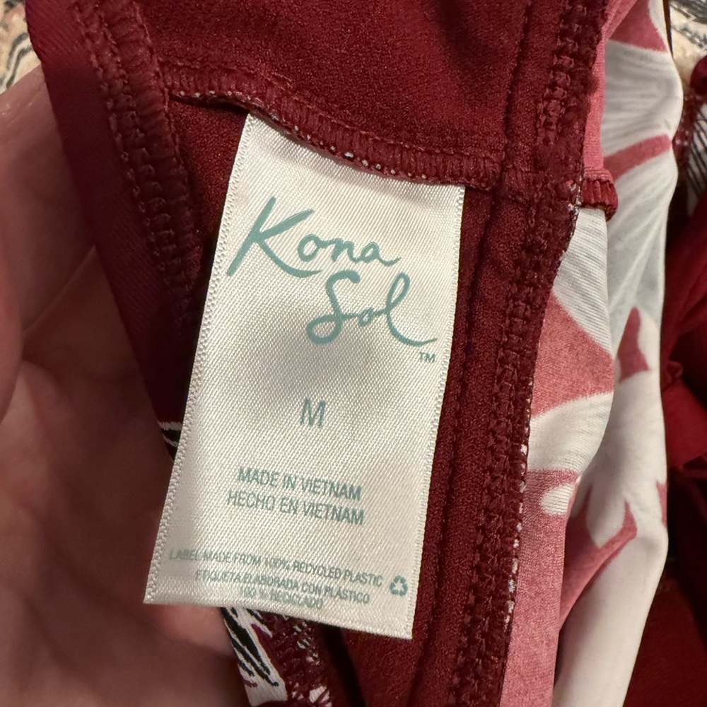 Kona Sol Floral Tankini Swim Top - Picture 2 of 2